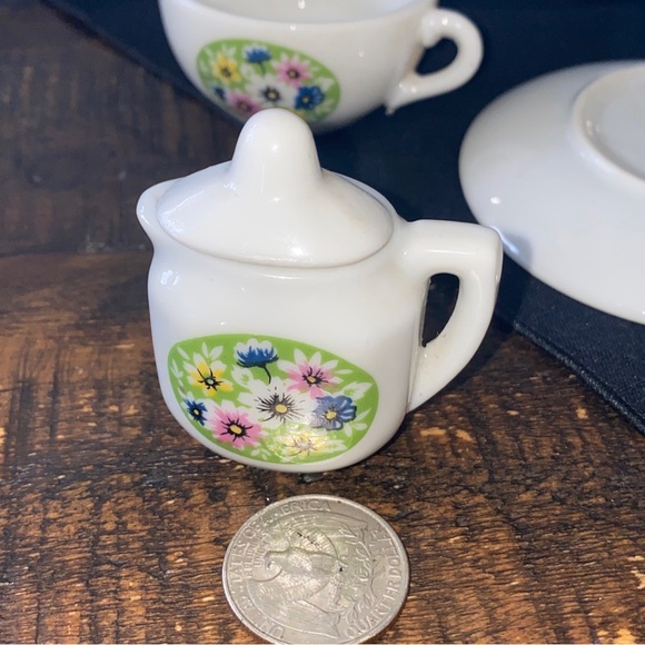 JAPAN Toy Tiny Play Tea Set Doll House China Dishes 8 pc Cups Plates VTG TEAPOT - Picture 6 of 15